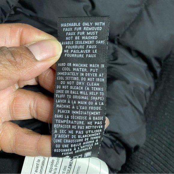 Ecko Unltd Men's Black Solid Full Zip Winter Wear Bomber Jacket - Picture 9 of 12